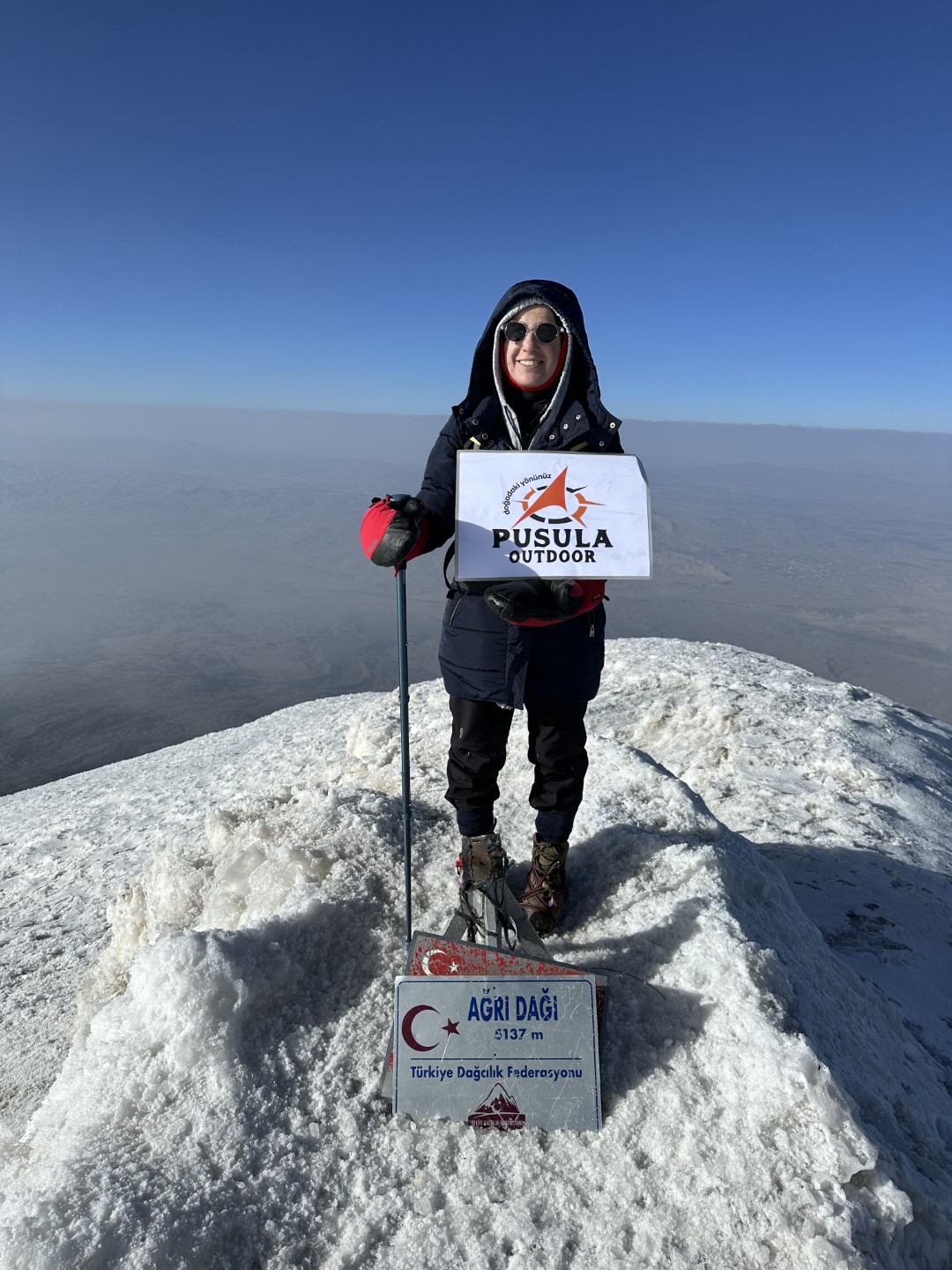 Bulutların üstünde